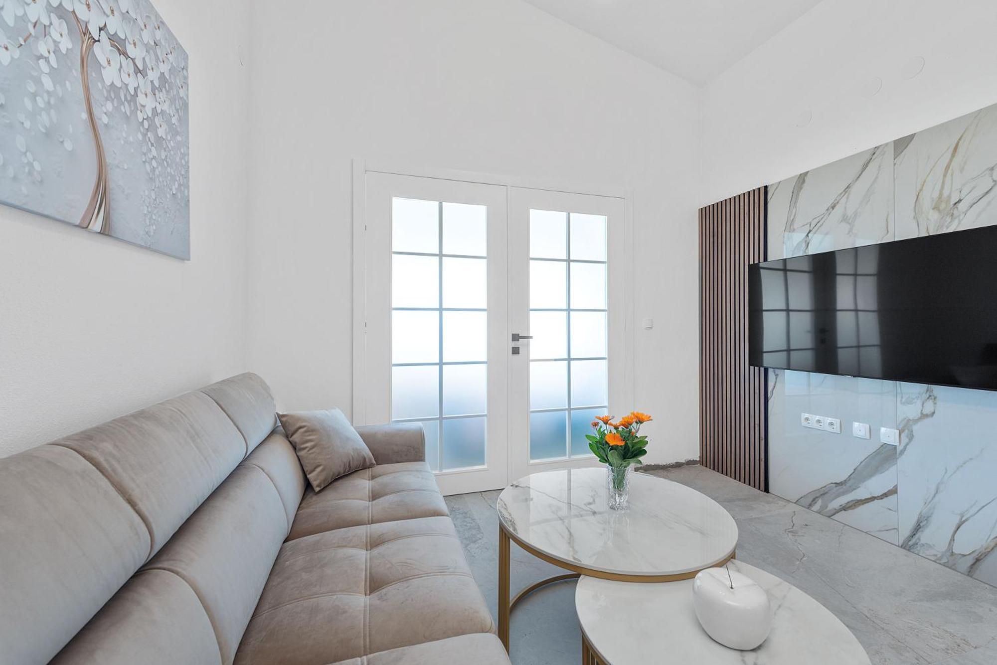 Apartment Antonija 罗戈兹尼察 外观 照片